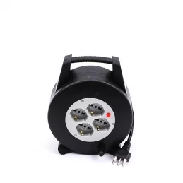 V-TAC PROLUNGA AVVOLGICAVO SPINA 16A E 4 PRESE 10/16A BIPASSO/SCHUKO COLORE NERO 10 METRI - SKU 8701 